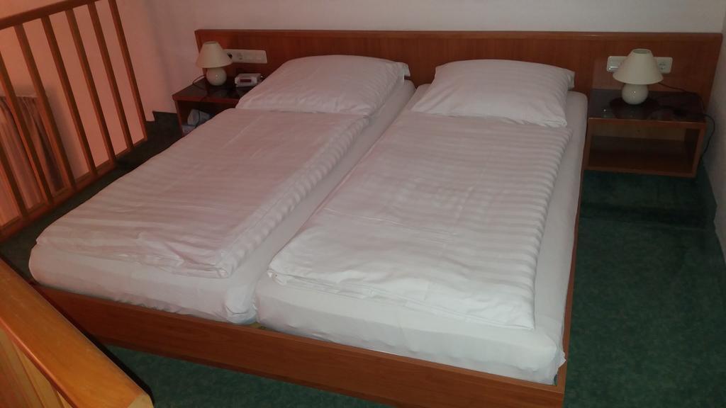 Altes Wirtshaus Foerdergersdorf Bed & Breakfast Tharandt Buitenkant foto